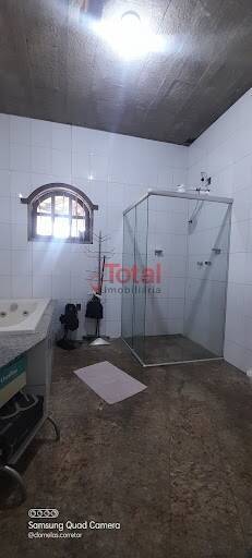 Casa à venda com 2 quartos, 450m² - Foto 3