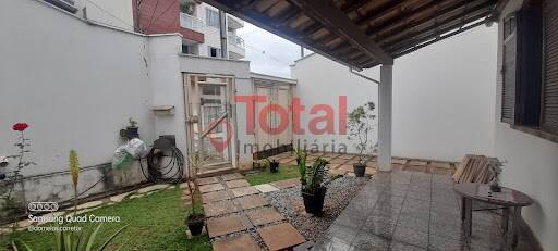 Casa à venda com 2 quartos, 450m² - Foto 7