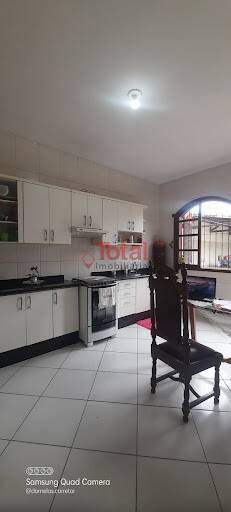 Casa à venda com 2 quartos, 450m² - Foto 21