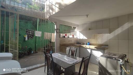 Casa à venda com 3 quartos, 360m² - Foto 11