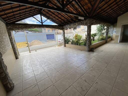 Casa à venda com 4 quartos, 390m² - Foto 4