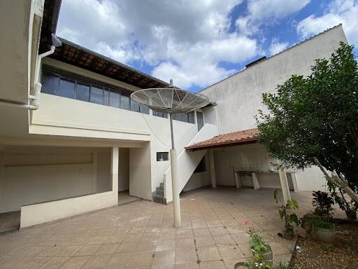 Casa à venda com 4 quartos, 390m² - Foto 8