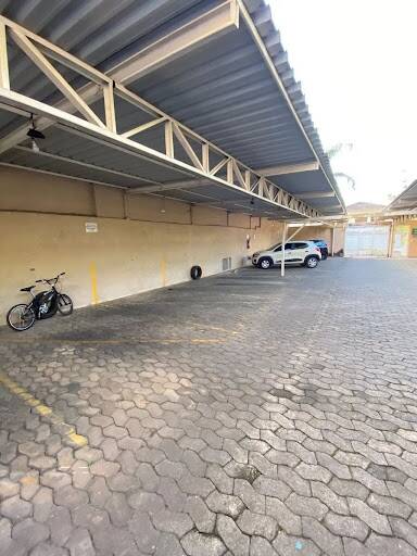Apartamento à venda com 2 quartos, 68m² - Foto 11
