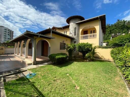 Casa à venda com 4 quartos, 405m² - Foto 1