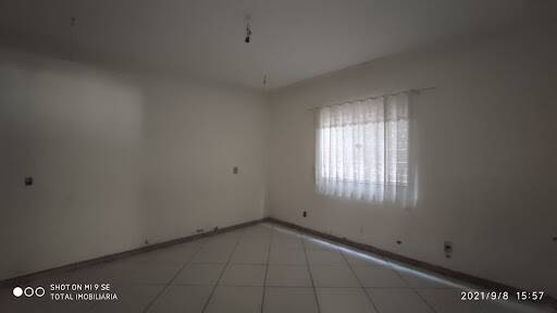 Casa à venda com 3 quartos, 360m² - Foto 2