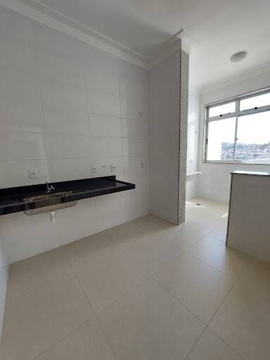 Apartamento à venda com 3 quartos - Foto 4