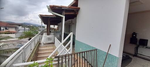 Casa à venda com 3 quartos, 338m² - Foto 6
