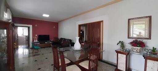 Casa à venda com 3 quartos, 338m² - Foto 8
