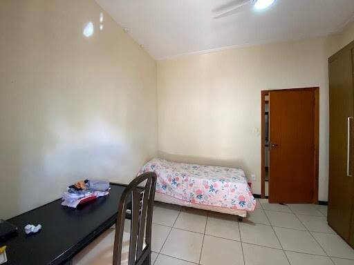 Casa à venda com 3 quartos, 300m² - Foto 17
