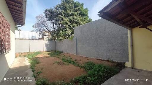 Casa à venda com 4 quartos, 720m² - Foto 9