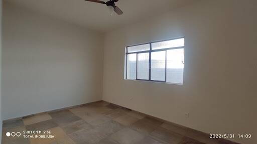 Casa à venda com 4 quartos, 720m² - Foto 14