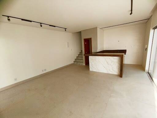 Casa à venda com 3 quartos, 126m² - Foto 4