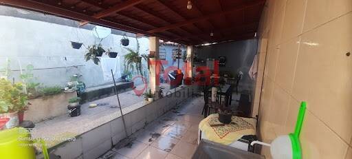 Casa à venda com 5 quartos, 360m² - Foto 2