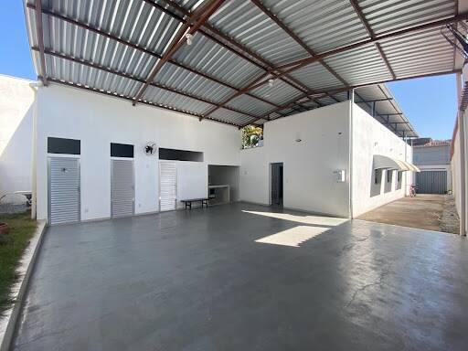 Casa à venda com 3 quartos, 360m² - Foto 14