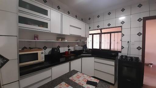 Casa à venda com 3 quartos, 360m² - Foto 9