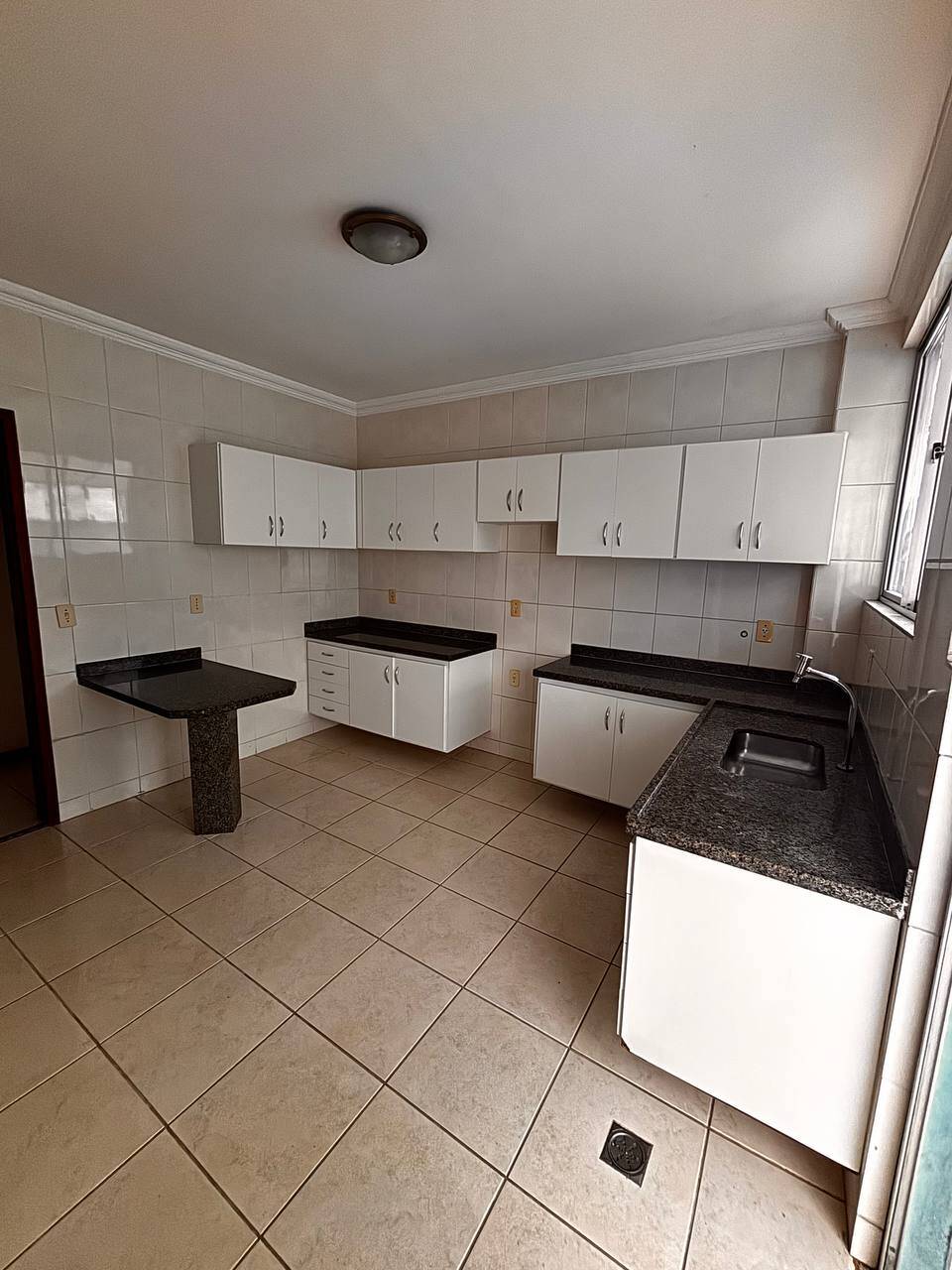 Apartamento à venda com 3 quartos, 165m² - Foto 16