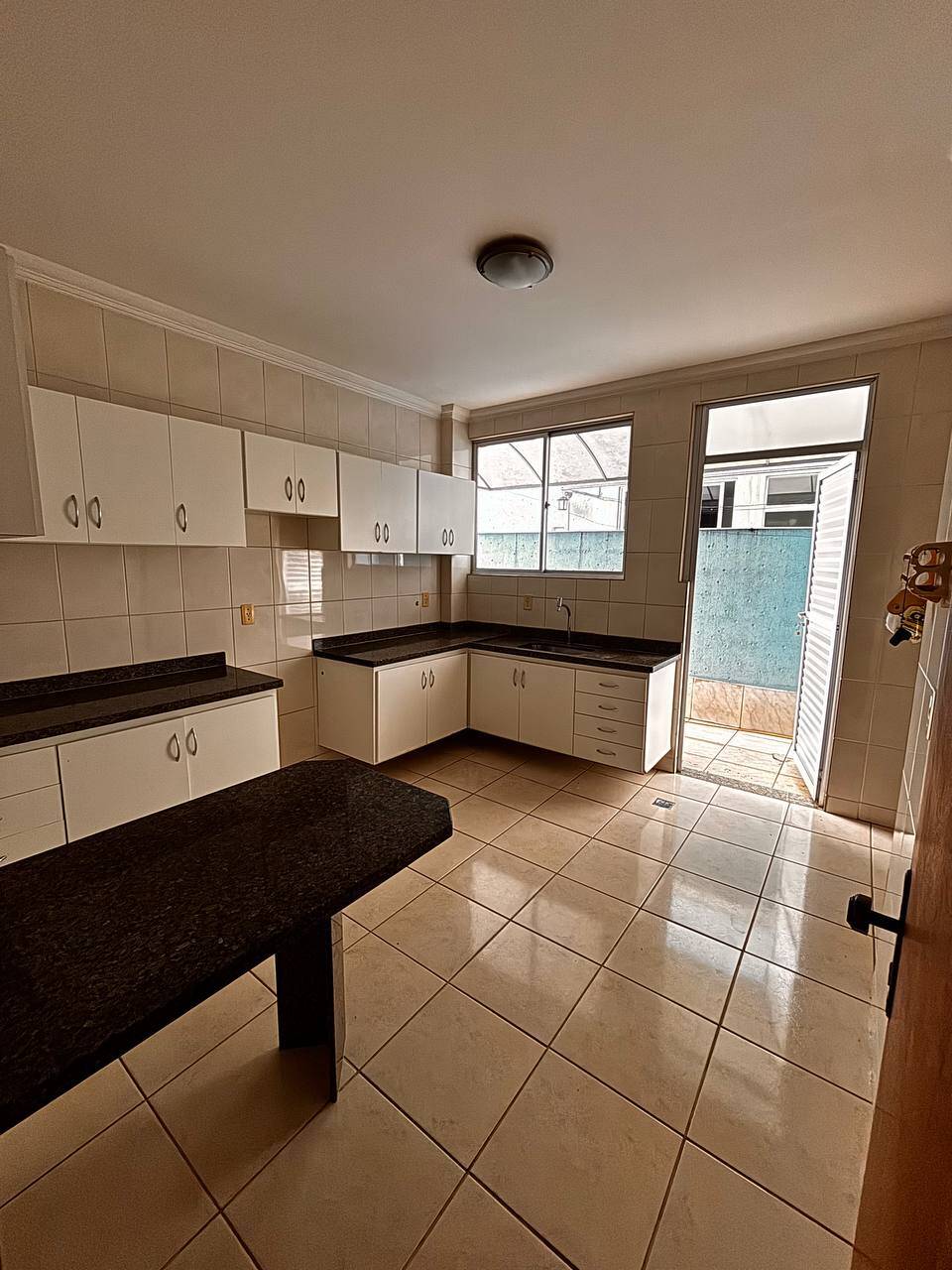Apartamento à venda com 3 quartos, 165m² - Foto 15