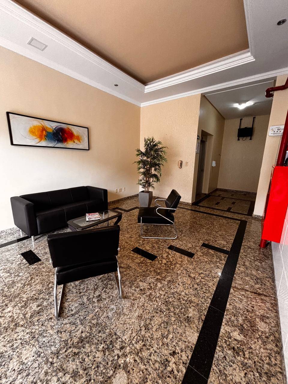 Apartamento à venda com 3 quartos, 165m² - Foto 1