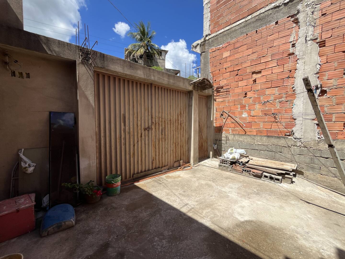 Casa à venda com 1 quarto, 80m² - Foto 3