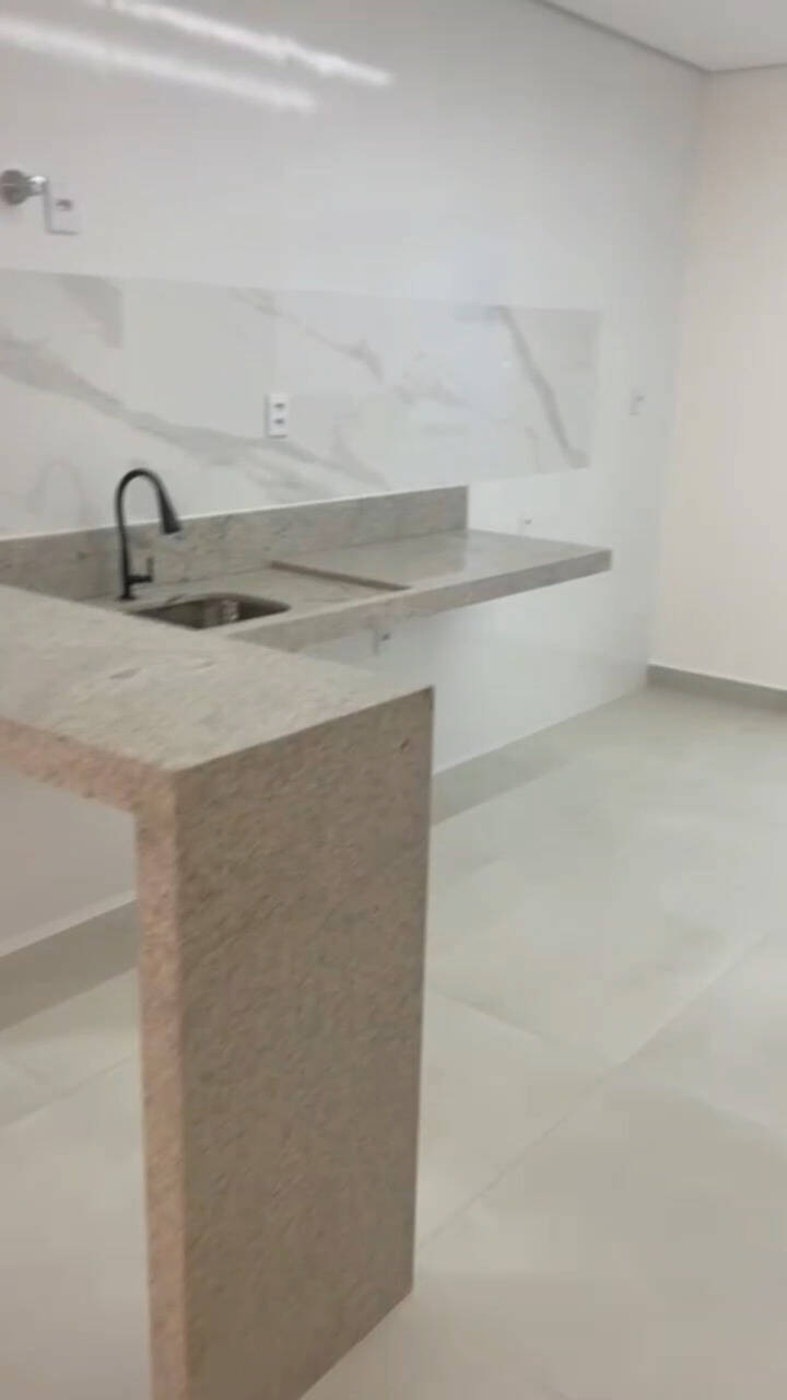 Casa à venda com 3 quartos, 267m² - Foto 6
