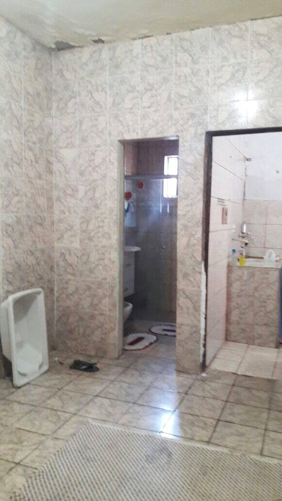 Casa à venda com 3 quartos, 180m² - Foto 11