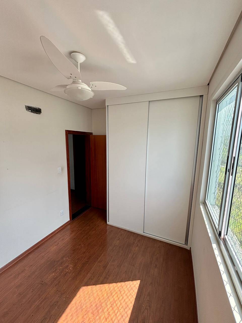Apartamento à venda com 3 quartos, 116m² - Foto 7