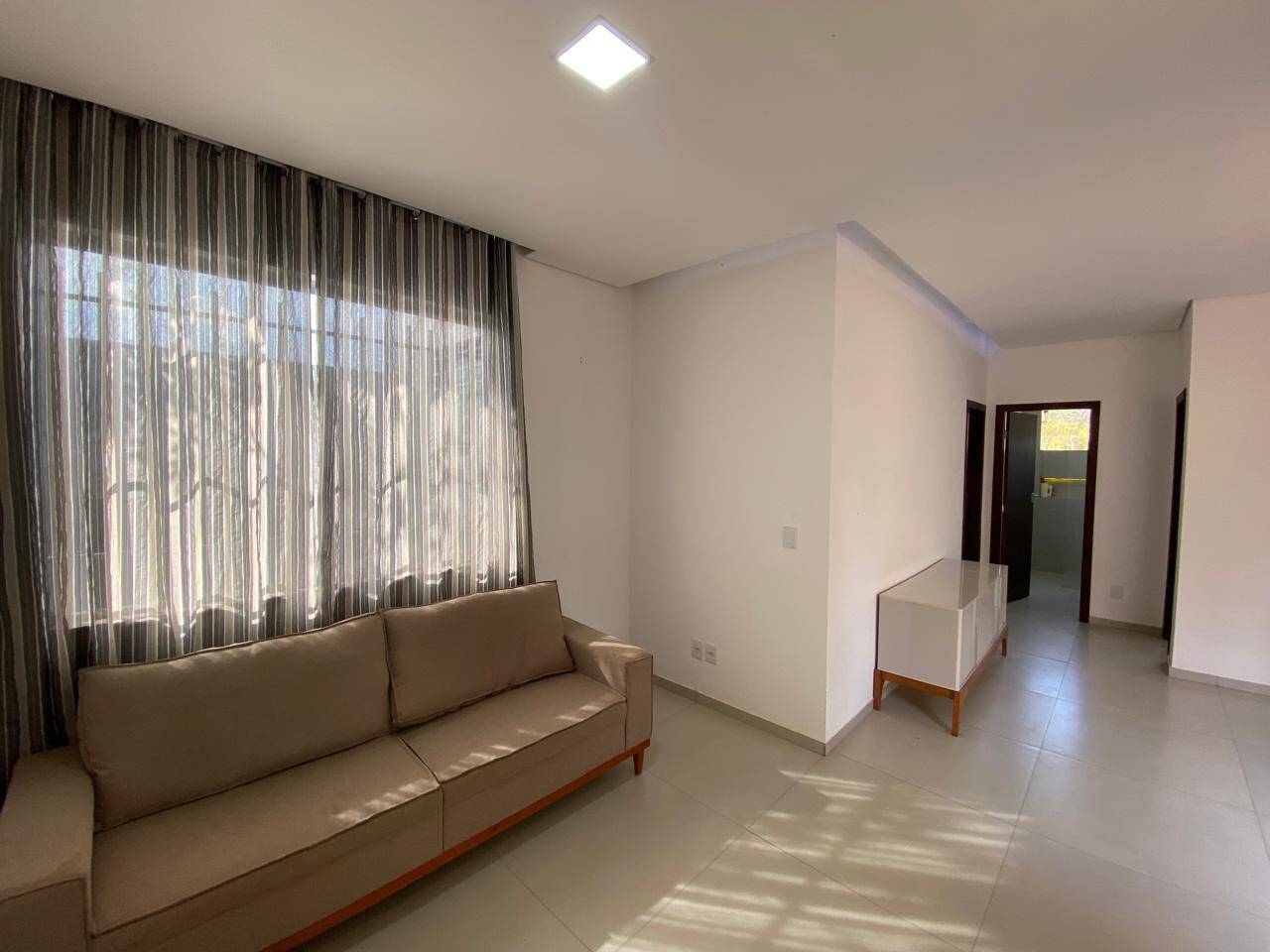 Casa à venda com 2 quartos, 360m² - Foto 8