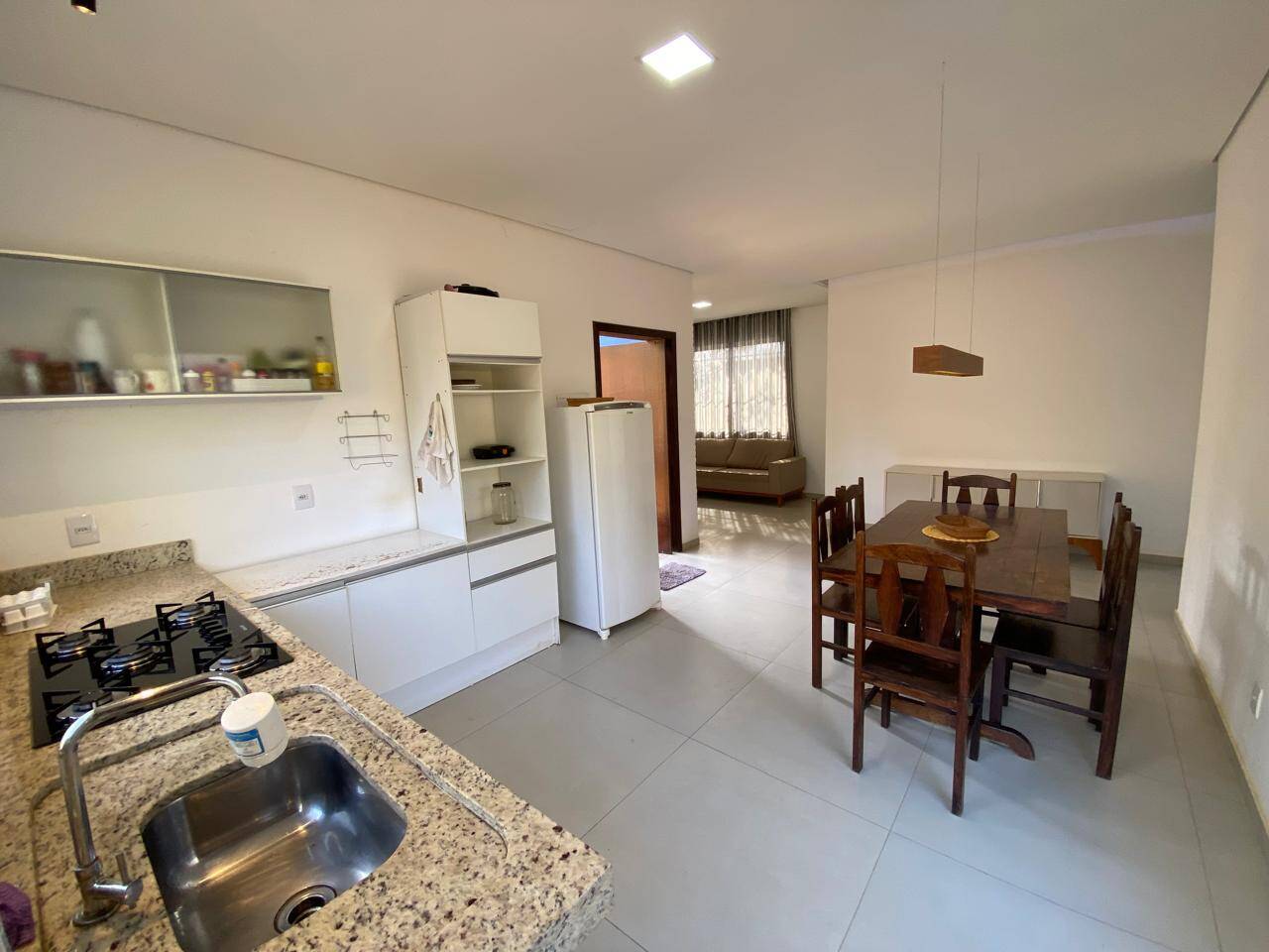 Casa à venda com 2 quartos, 360m² - Foto 18