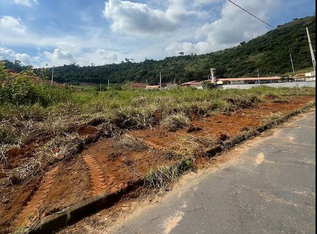 Terreno à venda, 200m² - Foto 1