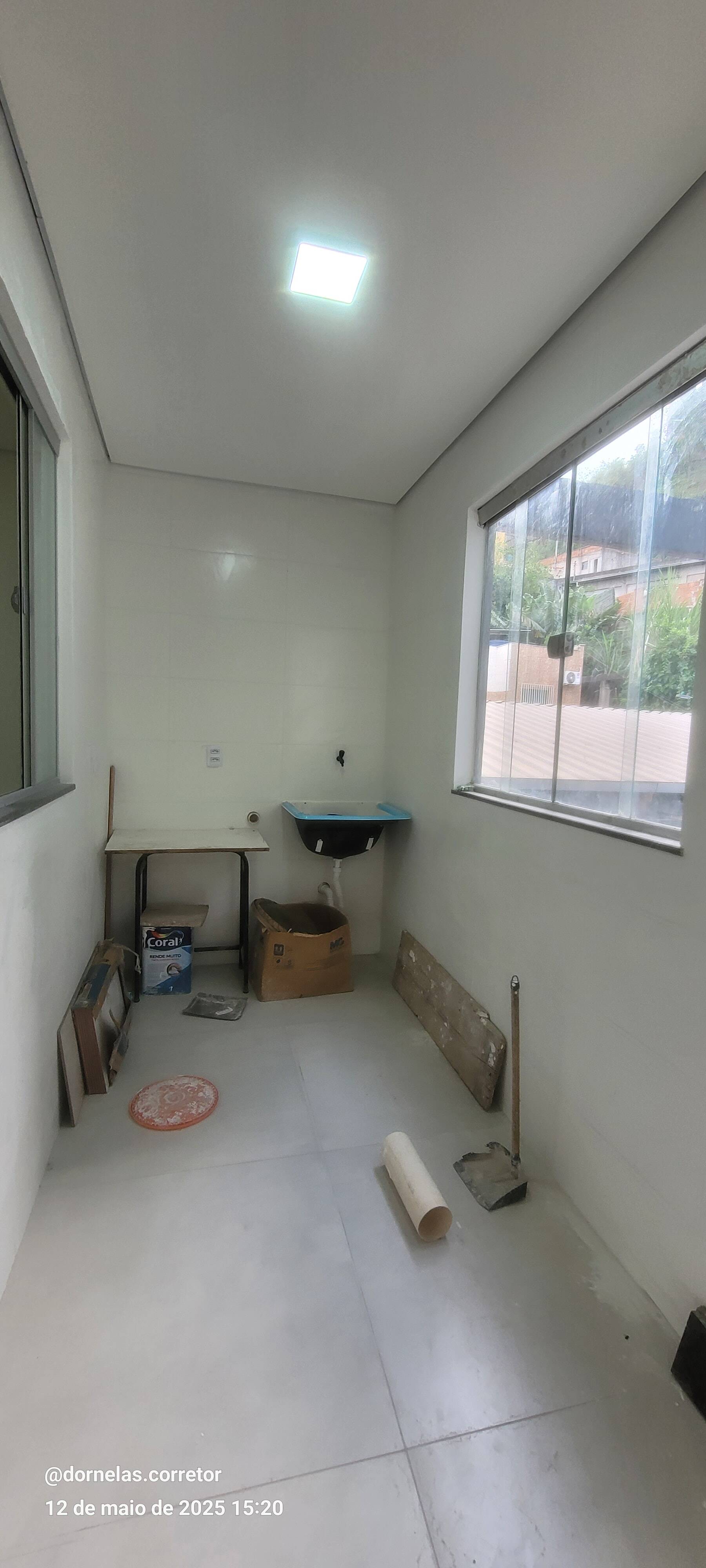 Apartamento à venda com 3 quartos, 75m² - Foto 4