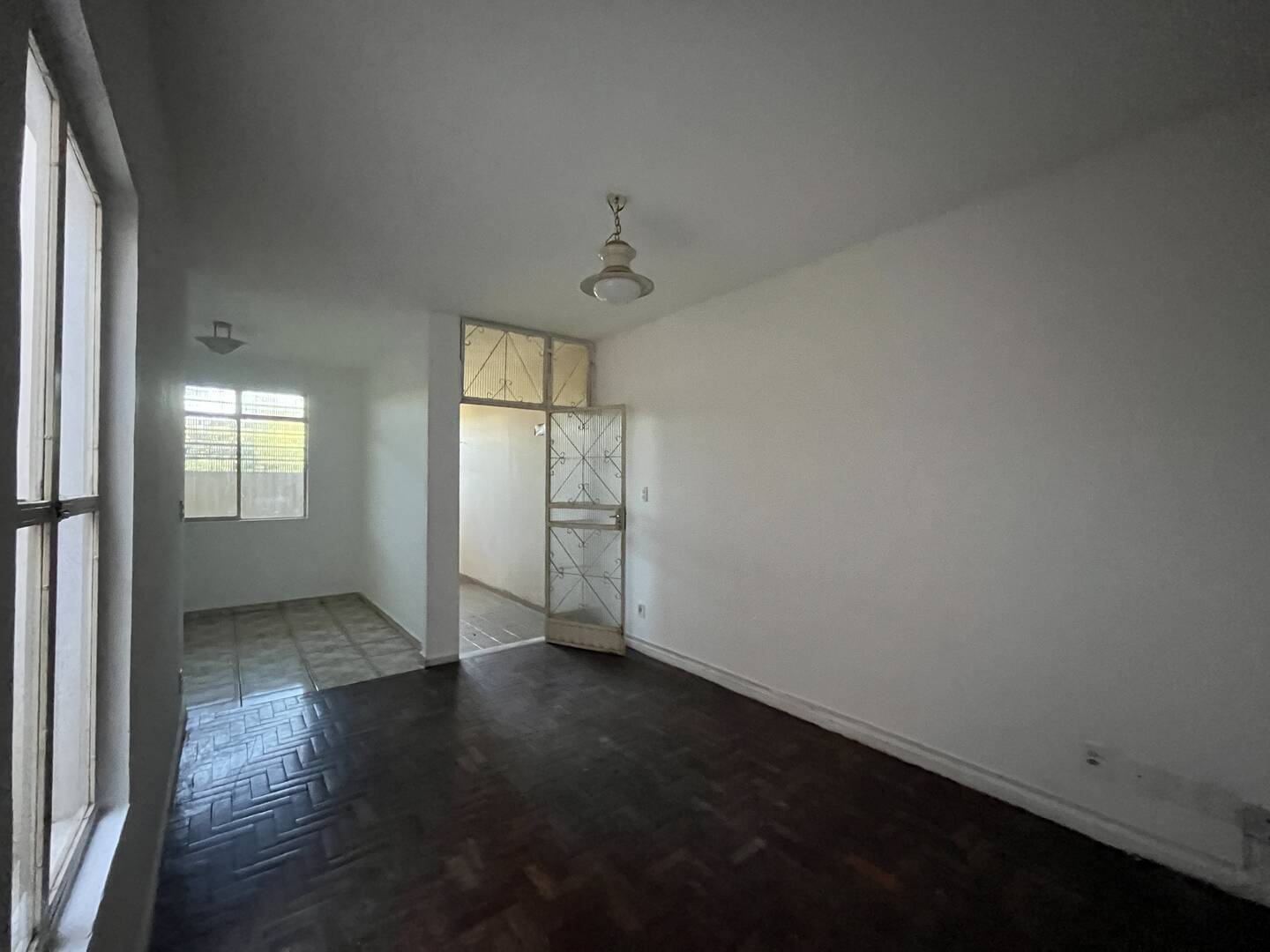 Apartamento à venda com 3 quartos, 100m² - Foto 4