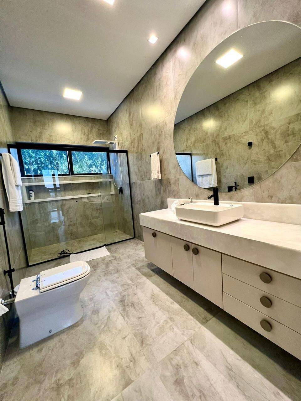 Casa à venda com 7 quartos, 1299m² - Foto 9