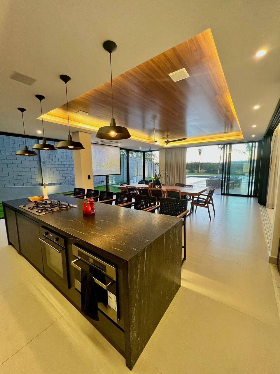 Casa à venda com 7 quartos, 1299m² - Foto 15