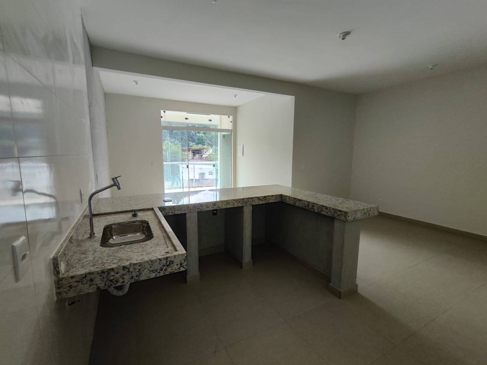 Casa à venda com 2 quartos, 80m² - Foto 6