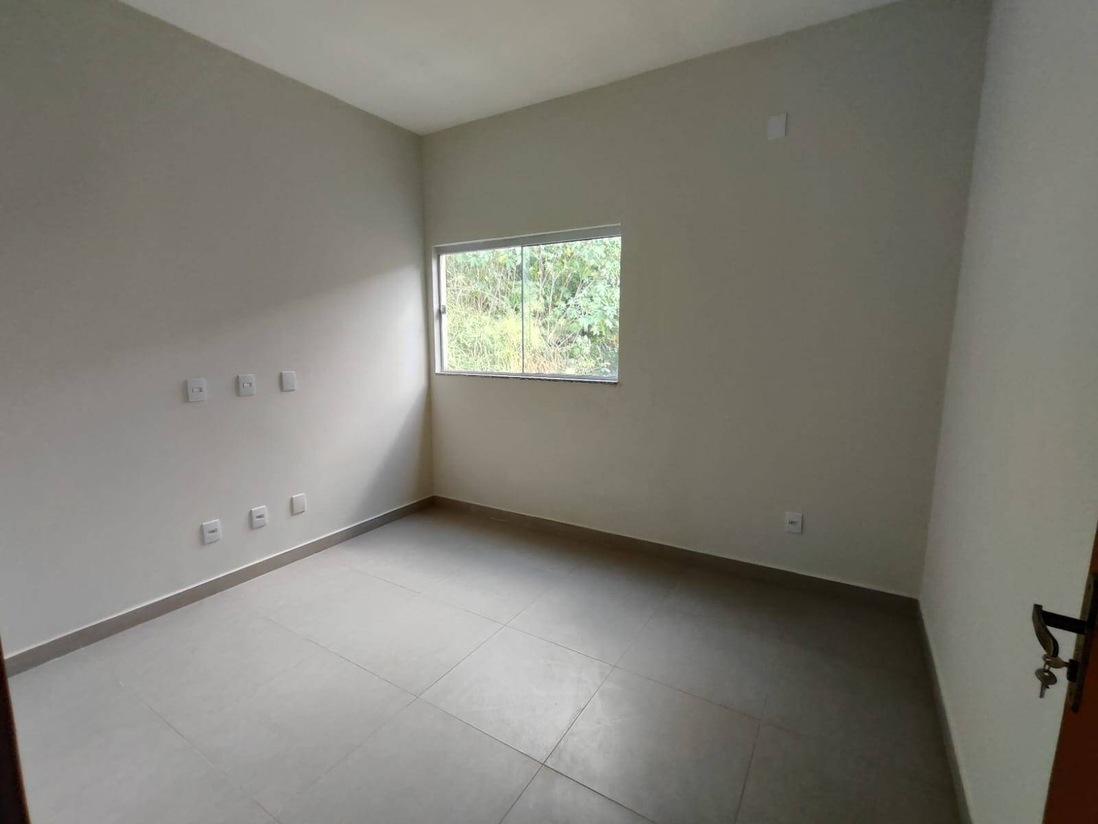 Casa à venda com 2 quartos, 80m² - Foto 11