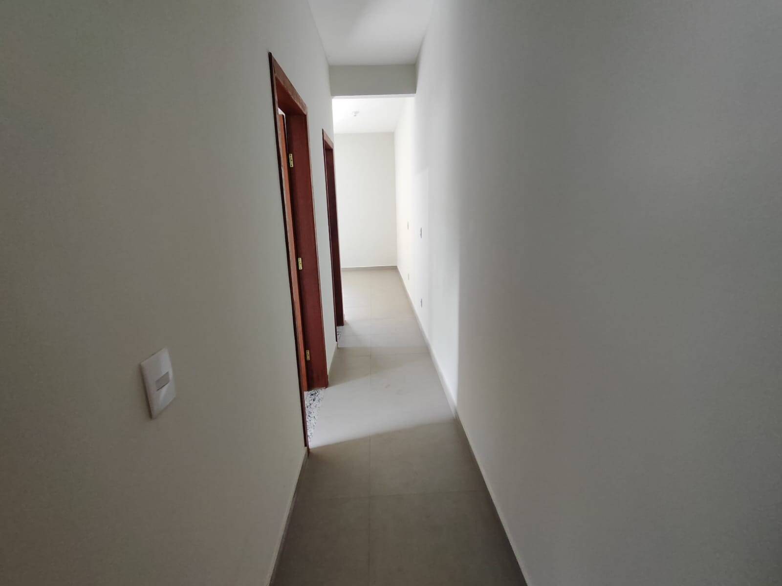Casa à venda com 2 quartos, 80m² - Foto 9