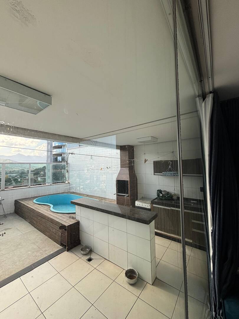 Cobertura à venda com 4 quartos, 186m² - Foto 1