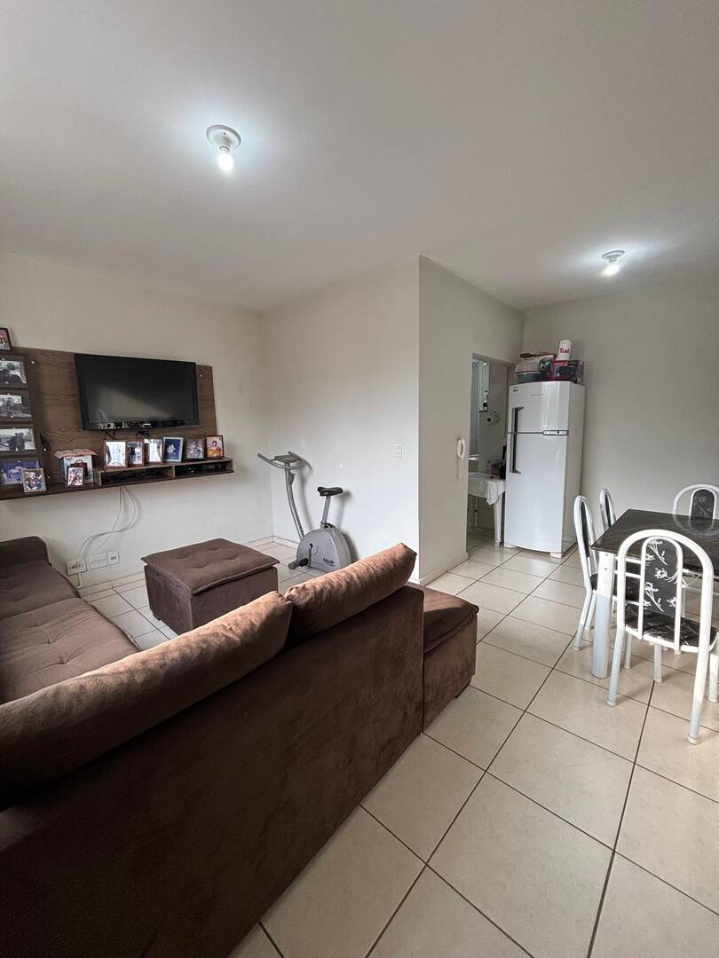 Apartamento à venda com 2 quartos, 76m² - Foto 1