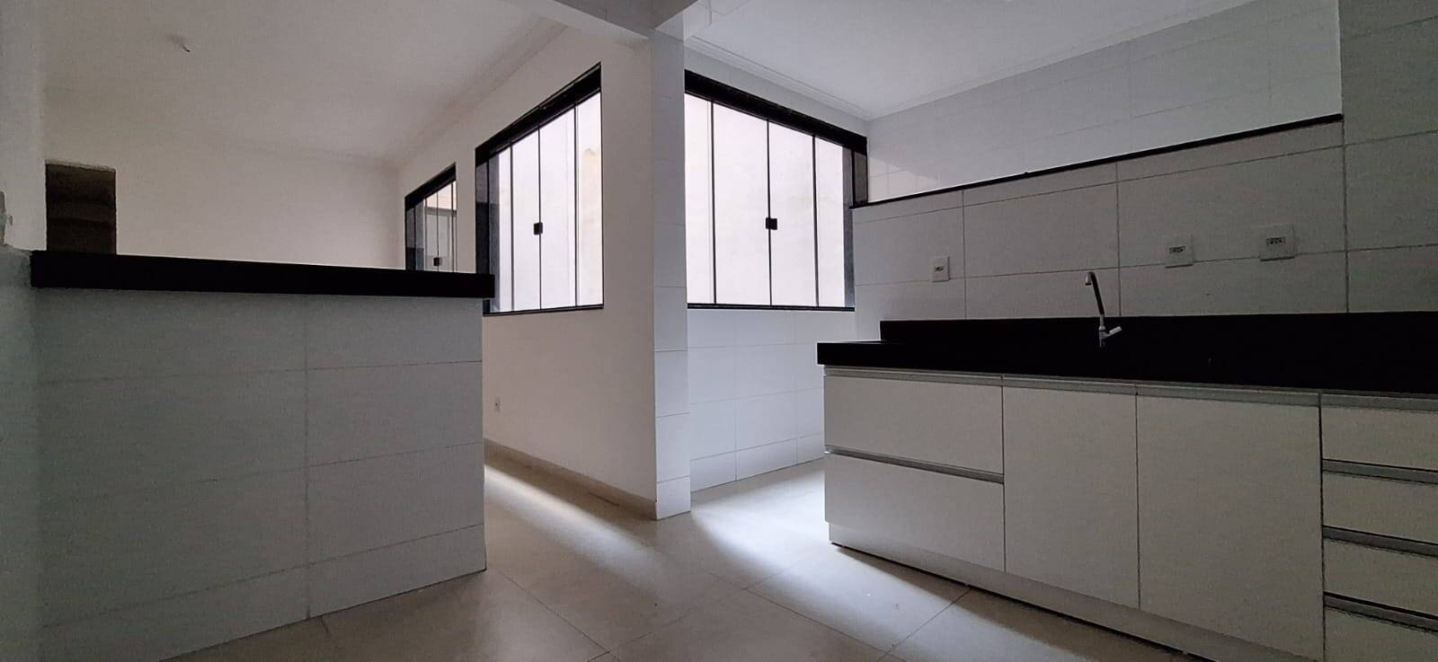Apartamento à venda com 2 quartos, 115m² - Foto 4