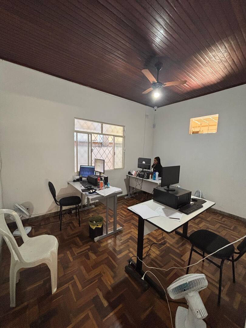 Casa à venda com 4 quartos, 360m² - Foto 6