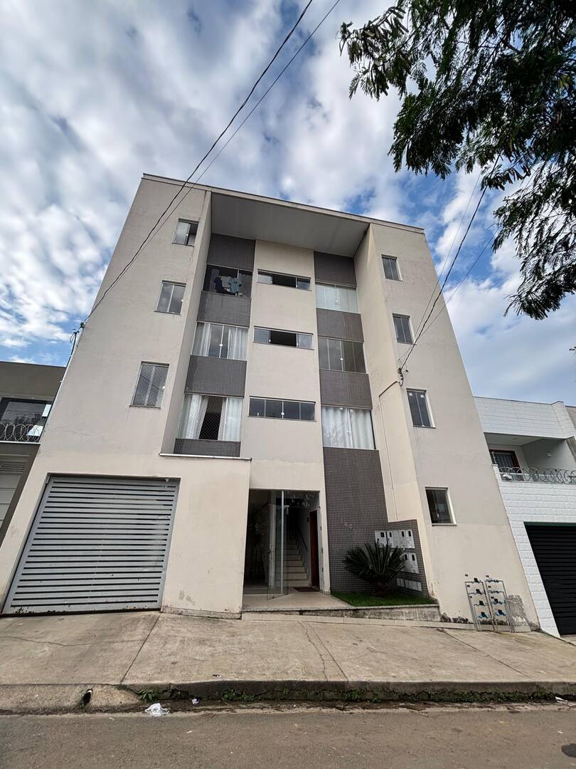 Apartamento à venda com 3 quartos, 87m² - Foto 1