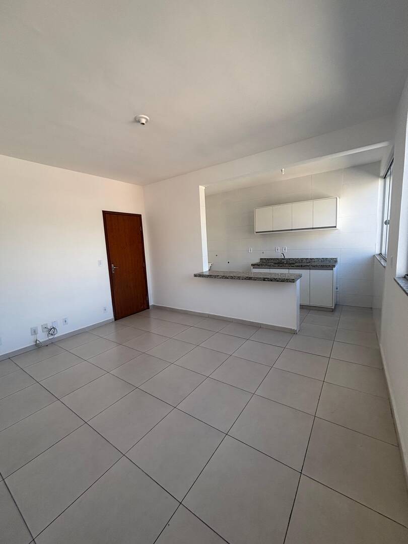 Apartamento para alugar com 3 quartos, 95m² - Foto 1