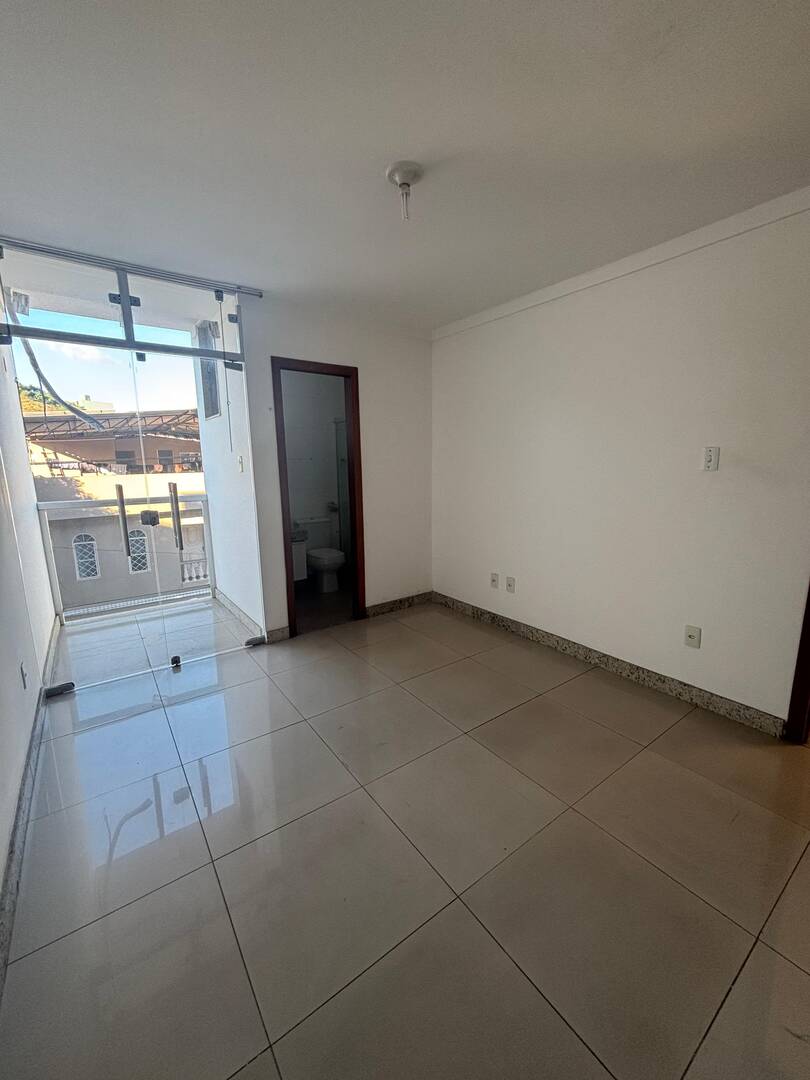 Apartamento à venda com 3 quartos, 170m² - Foto 4