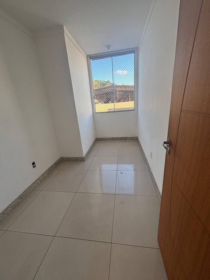Apartamento à venda com 3 quartos, 170m² - Foto 6
