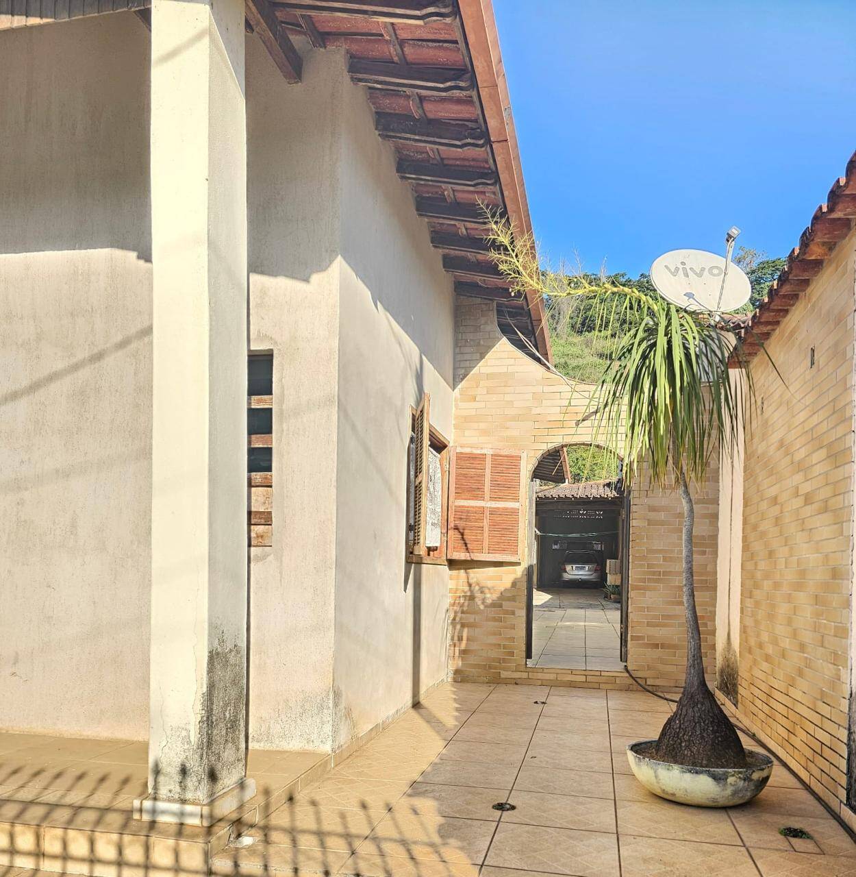 Casa à venda com 4 quartos, 420m² - Foto 2
