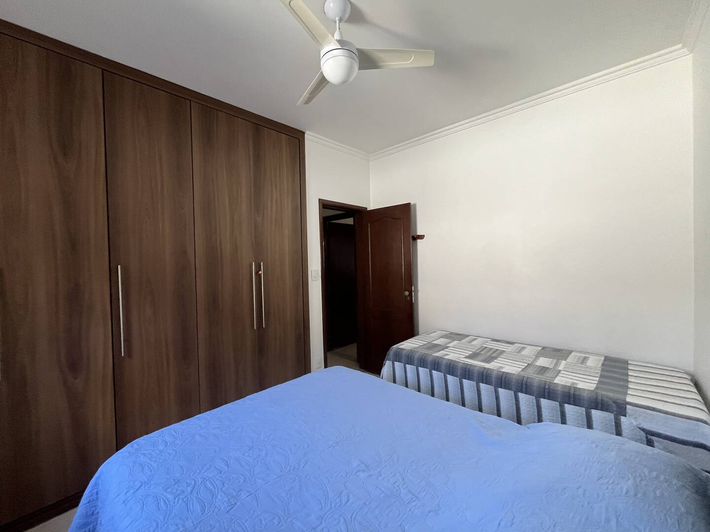 Casa à venda com 3 quartos, 289m² - Foto 4