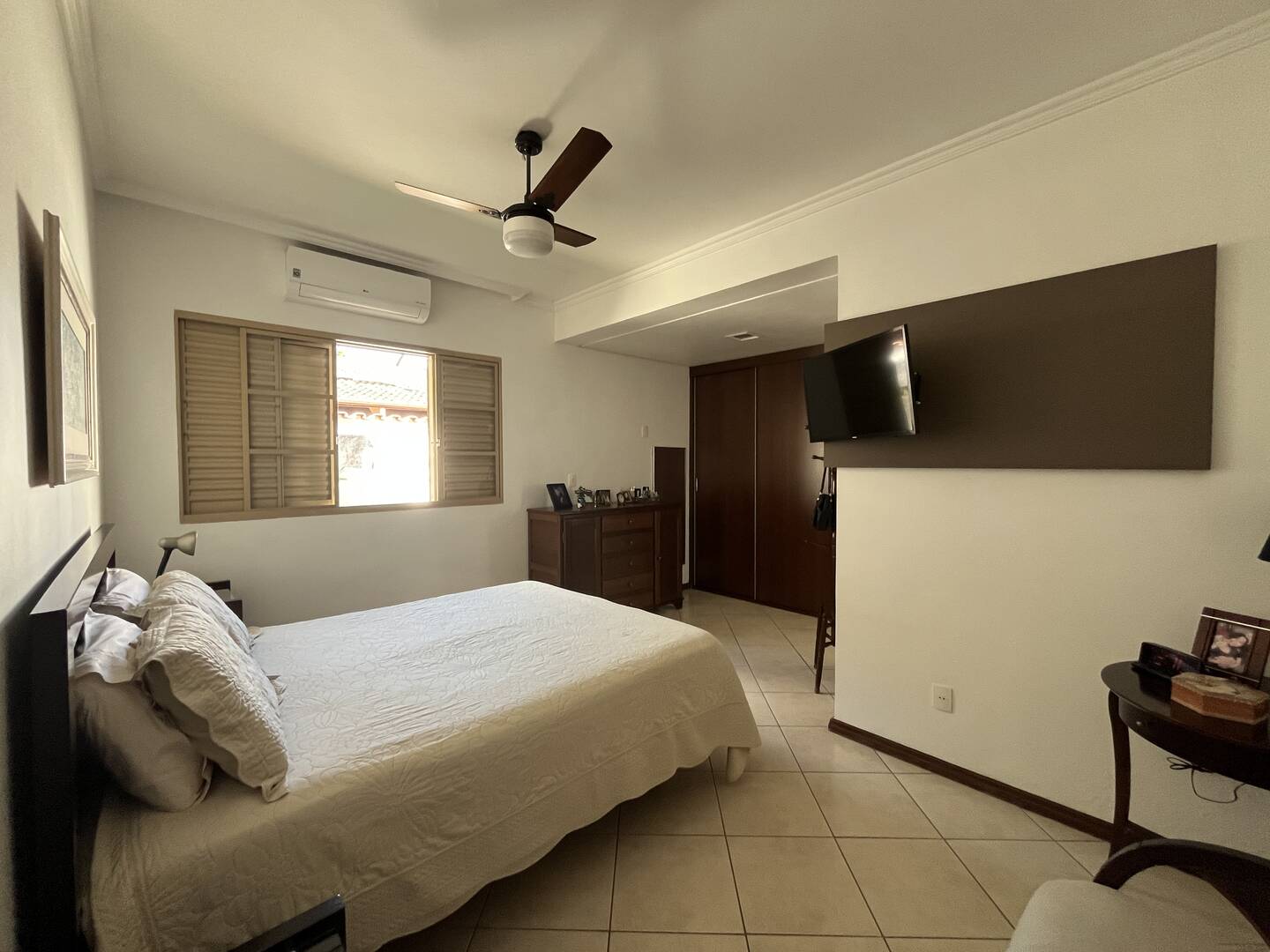 Casa à venda com 3 quartos, 289m² - Foto 8