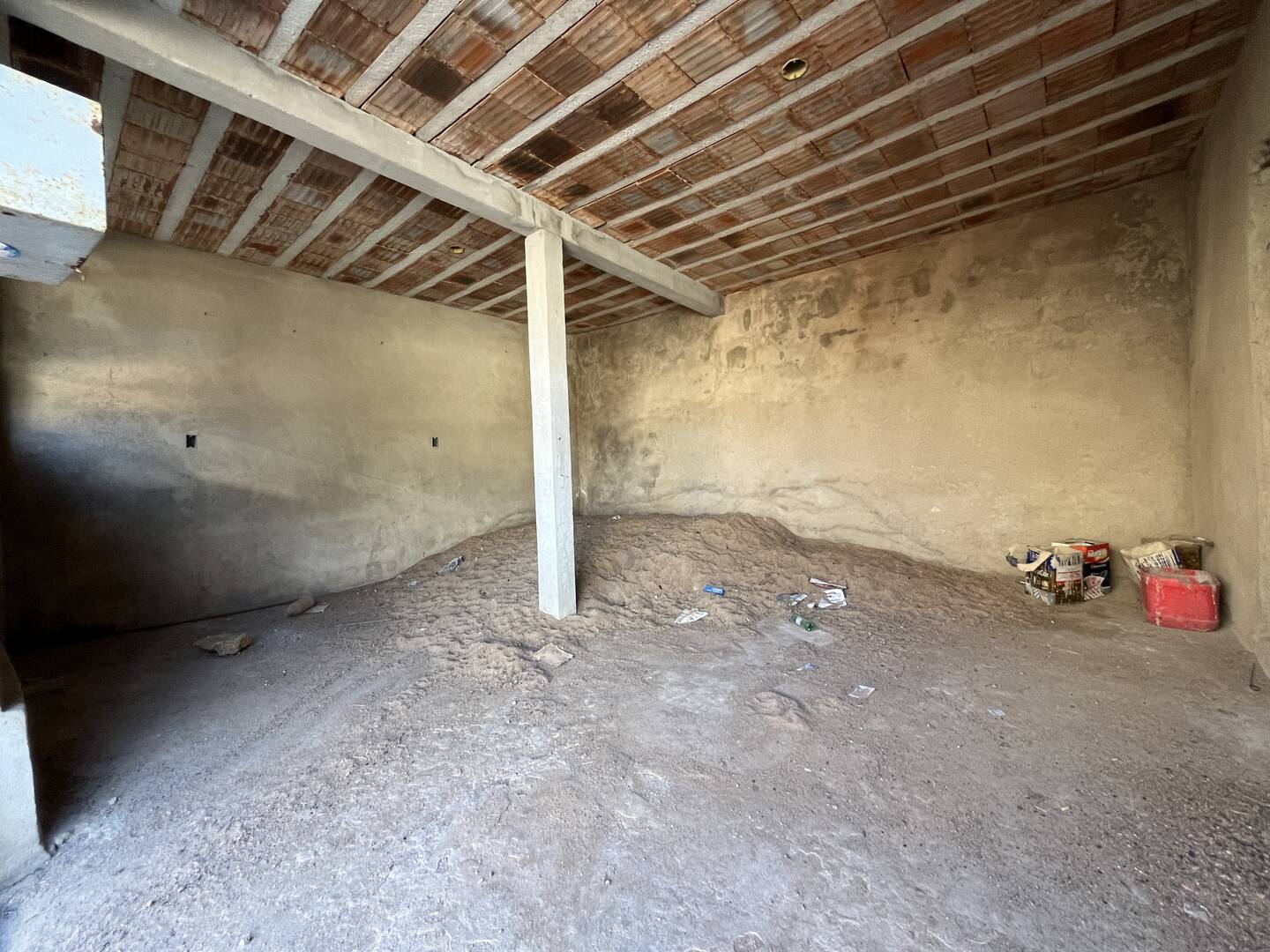 Casa à venda com 4 quartos, 143m² - Foto 2