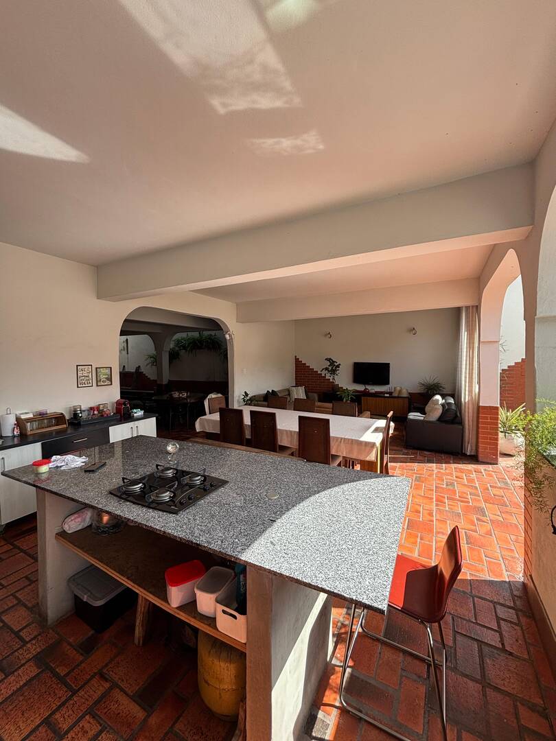 Casa à venda com 4 quartos, 708m² - Foto 16