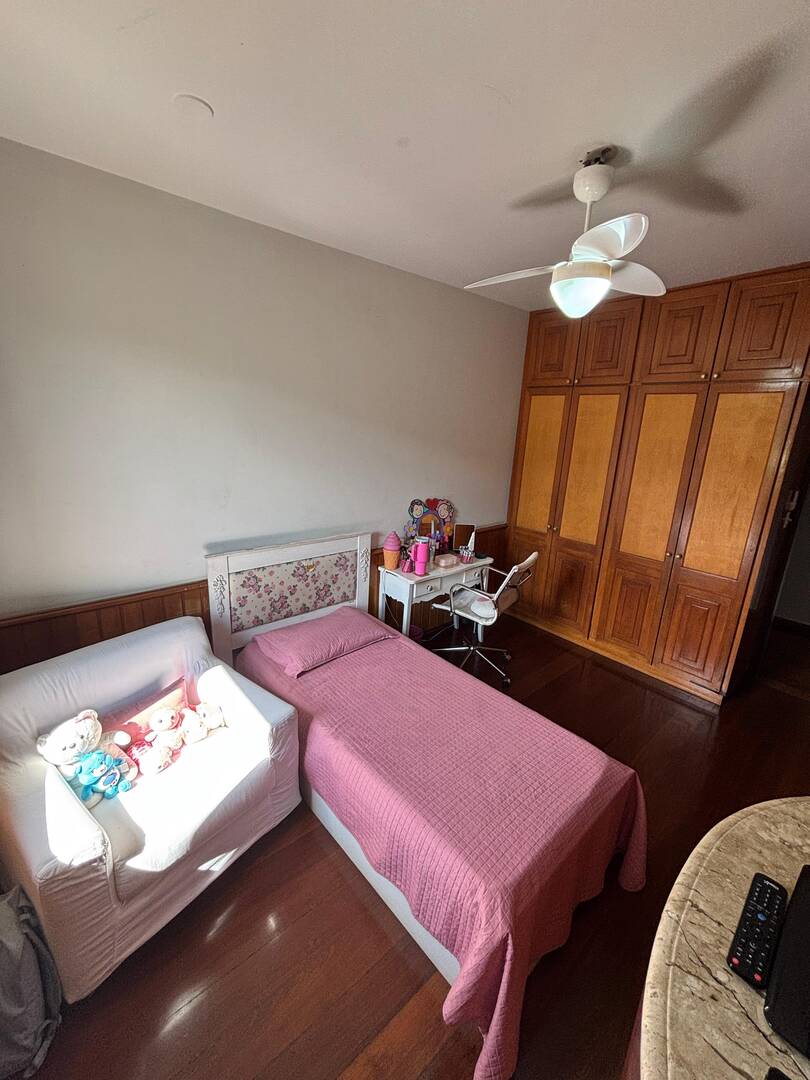 Casa à venda com 4 quartos, 708m² - Foto 9